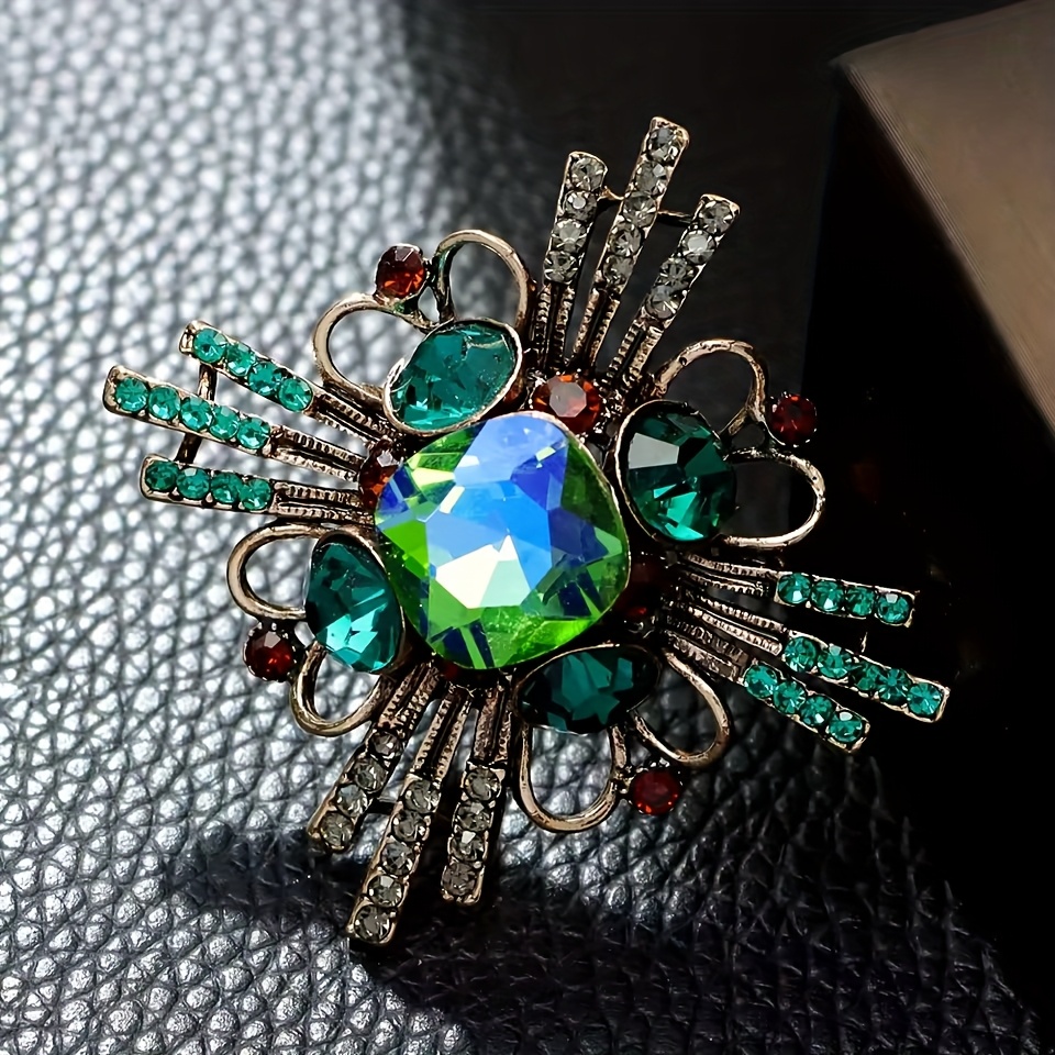 Retro Luxury Rhinestone Brooch with Tassel Corsage Pin
